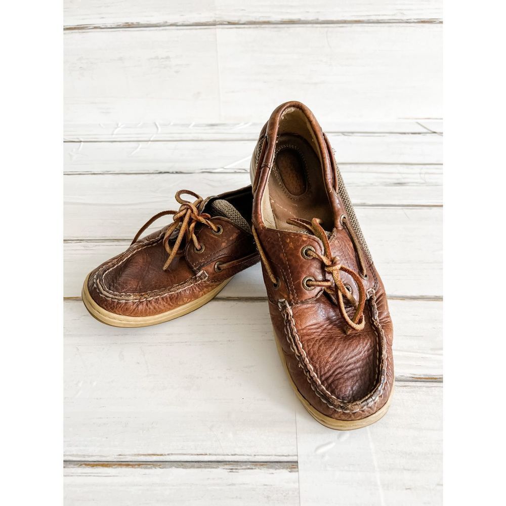 Women’s Brown Sperry boat shoe size 7.5